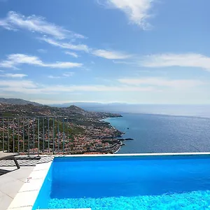 Villa Peak A Boo Private Heated Pool And Private Parking, Câmara de Lobos